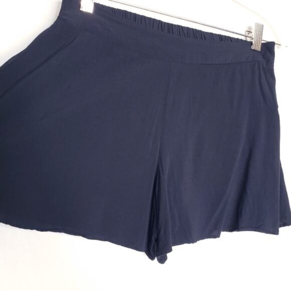 Forever 21 Black Flowy Pull On Shorts Women's Size Medium - Picture 2 of 6